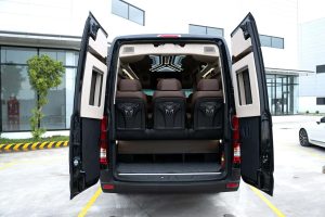Bảng giá thuê xe Dcar Limousine tại TP.HCM
